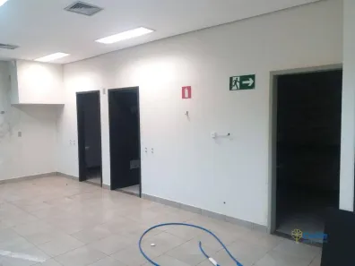 Sala Comercial para alugar, 450m² no São Benedito, Uberaba