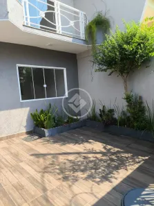 Sobrado com 5 Quartos à venda, 256m² no Jardim Atlântico, Goiânia