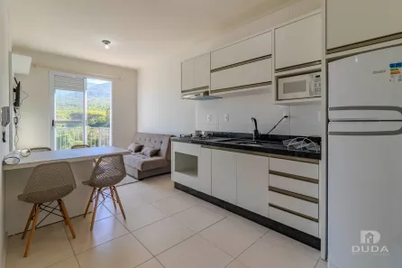 Apartamento com 2 Quartos para alugar, 50m² no Praia de Fora, Palhoça