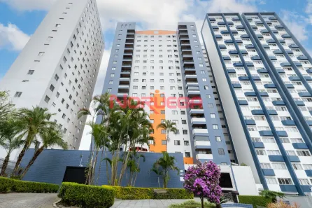 Apartamento com 2 Quartos para alugar, 104m² no Cristo Rei, Curitiba