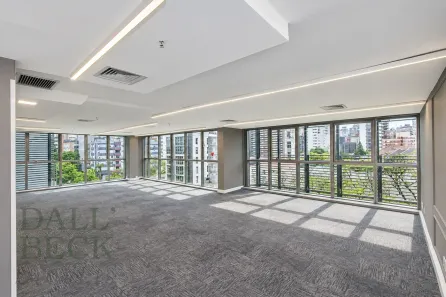 Sala Comercial para alugar, 106m² no Auxiliadora, Porto Alegre