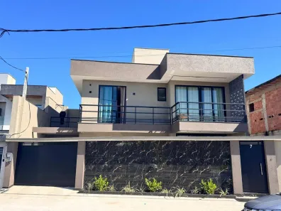 Casa com 4 Quartos à venda, 145m² no Portinho, Cabo Frio
