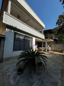 Casa com 5 Quartos à venda, 238m² no São Francisco, Niterói