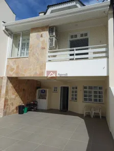 Sobrado com 4 Quartos à venda, 210m² no Jardim das Américas, Curitiba