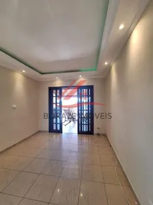 Sobrado com 3 Quartos à venda, 218m² no Jardim Guapituba, Mauá
