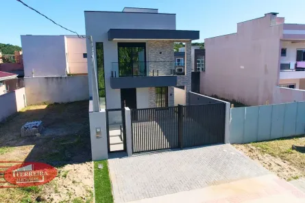 Sobrado com 3 Quartos à venda, 190m² no Guaratuba, Guaratuba