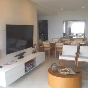Apartamento com 3 Quartos para alugar, 140m² no Pituaçu, Salvador