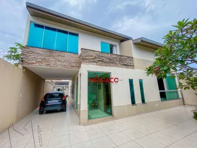 Sobrado com 4 Quartos à venda, 303m² no Leonor, Londrina