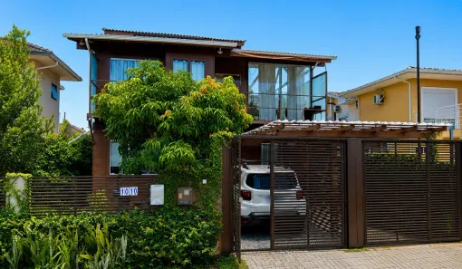 Casa com 3 Quartos para alugar, 350m² no Campeche, Florianópolis