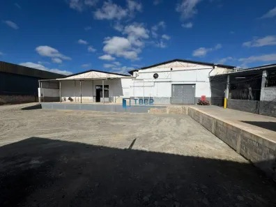 Galpão/Depósito/Armazém para alugar, 2000m² no Distrito Industrial, Juiz de Fora