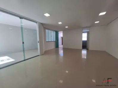 Casa com 4 Quartos para alugar, 260m² no Vicente Pinzon, Fortaleza