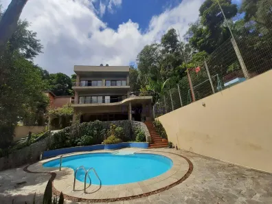 Casa com 4 Quartos para alugar, 493m² no Caraguatá, Mairiporã
