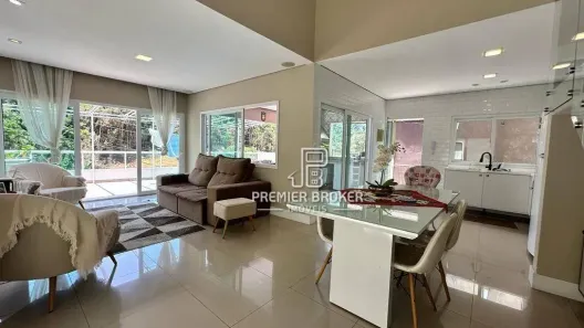 Casa de Condomínio com 2 Quartos à venda, 170m² no Pimenteiras, Teresópolis