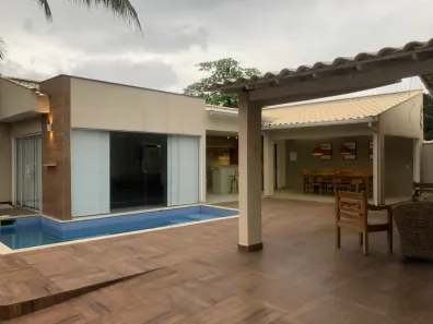 Casa de Condomínio com 3 Quartos à venda, 300m² no Campo Grande, Rio de Janeiro