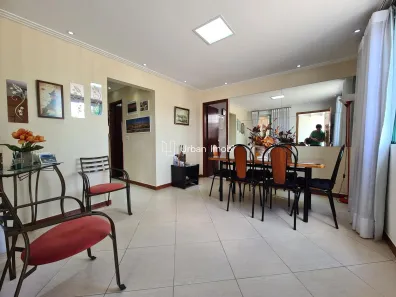 Casa com 3 Quartos à venda, 150m² no Jardim Veneza, Volta Redonda