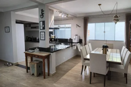 Casa com 3 Quartos à venda, 178m² no Monte Belo, Londrina