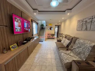Sobrado com 3 Quartos à venda, 99m² no Guilhermina, Praia Grande