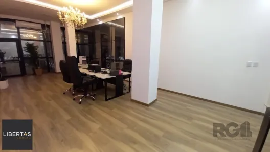 Sala Comercial à venda, 367m² no Floresta, Porto Alegre