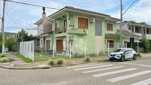 Casa com 3 Quartos à venda, 175m² no Hípica, Porto Alegre