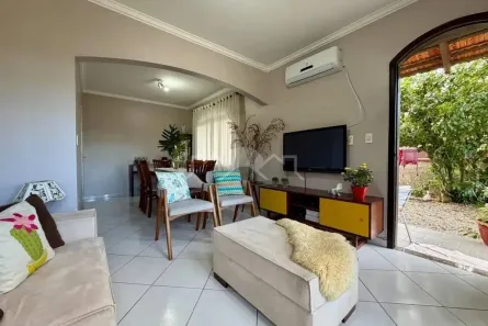 Casa com 3 Quartos à venda, 168m² no São Marcos, Joinville