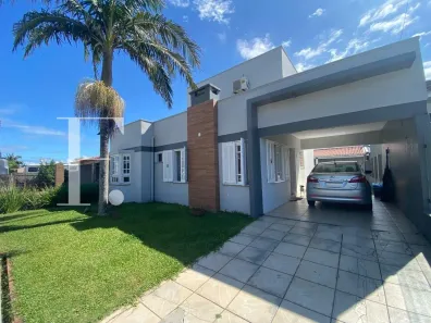 Casa com 4 Quartos à venda, 250m² no XANGRI-LÁ, Xangri-lá