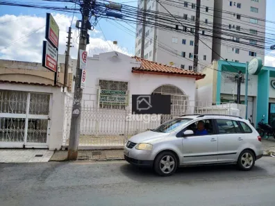 Prédio Comercial com 10 Quartos para alugar, 240m² no Centro, Montes Claros
