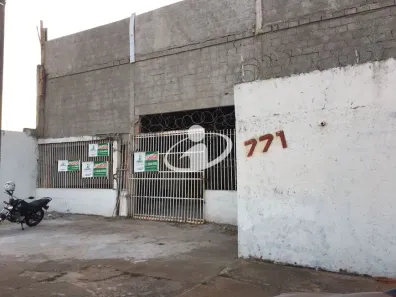 Galpão/Depósito/Armazém para alugar, 600m² no Bom Jesus, Uberlândia