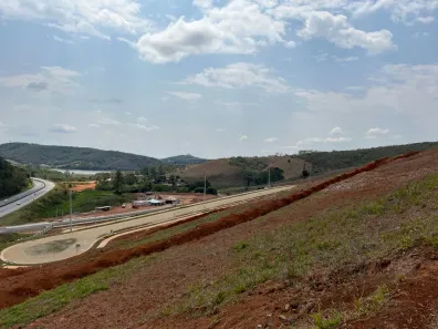 Lote/Terreno à venda, 310m² no Vina Del Mar, Juiz de Fora