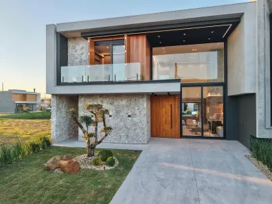 Casa de Condomínio com 4 Quartos à venda, 256m² no , Xangri-lá