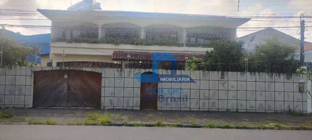 Casa com 5 Quartos à venda, 440m² no Hipódromo, Recife