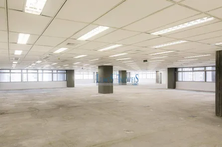 Sala Comercial para alugar, 865m² no Distrito Industrial Miguel Abdelnur, São Carlos