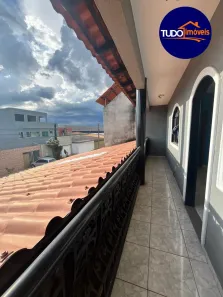 Sobrado com 3 Quartos à venda, 200m² no Santa Maria, Brasília