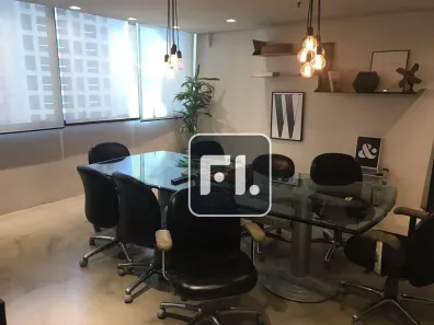 Sala Comercial à venda, 130m² no Vila Olímpia, São Paulo