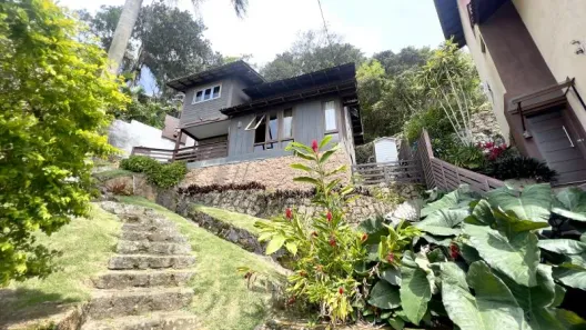 Casa com 2 Quartos à venda, 115m² no Lagoa da Conceição, Florianópolis