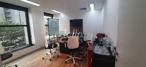 Sala Comercial para alugar, 162m² no Vila Olímpia, São Paulo