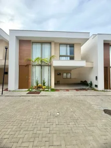 Casa de Condomínio com 4 Quartos à venda, 163m² no Buraquinho, Lauro de Freitas