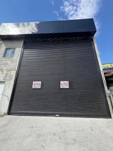 Galpão/Depósito/Armazém para alugar, 330m² no Santa Cruz, Rio de Janeiro