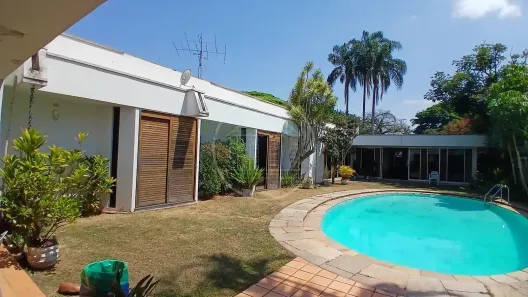 Casa com 4 Quartos para venda ou aluguel, 645m² no Parque Colonial, São Paulo