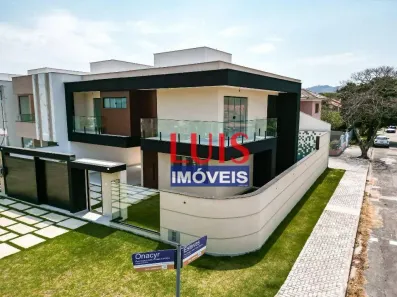 Casa com 3 Quartos à venda, 242m² no Itaipu, Niterói
