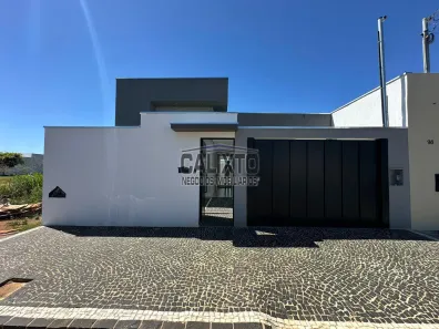 Casa com 3 Quartos à venda, 150m² no Novo Mundo, Uberlândia
