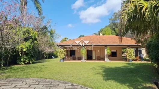 Casa de Condomínio com 4 Quartos para venda ou aluguel, 178m² no Itaipava, Petrópolis