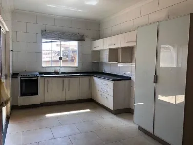 Casa com 3 Quartos para alugar, 204m² no São Dimas, Piracicaba
