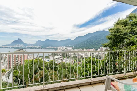 Casa com 3 Quartos à venda, 473m² no Humaitá, Rio de Janeiro