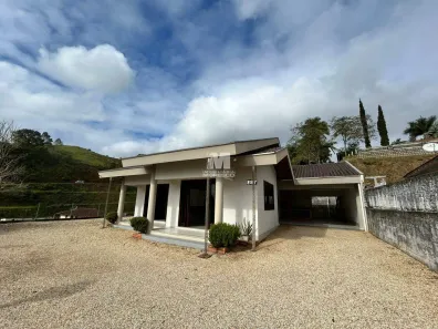 Casa com 3 Quartos para alugar, 142m² no Dom Joaquim, Brusque