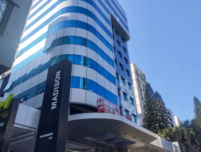 Sala Comercial para alugar, 481m² no Moinhos de Vento, Porto Alegre