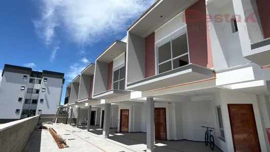 Casa com 2 Quartos à venda, 72m² no Fundos, Biguaçu
