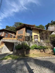 Casa com 3 Quartos à venda, 185m² no Itaipu, Niterói