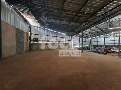 Galpão/Depósito/Armazém para alugar, 670m² no Carajás, Uberlândia