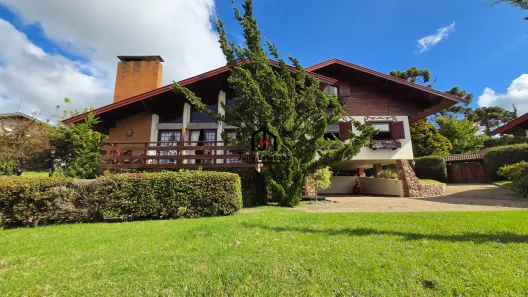 Casa com 4 Quartos à venda, 317m² no Alto da Boa Vista, Campos do Jordão
