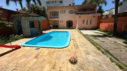 Casa com 3 Quartos à venda, 160m² no Cabeçudas, Itajaí